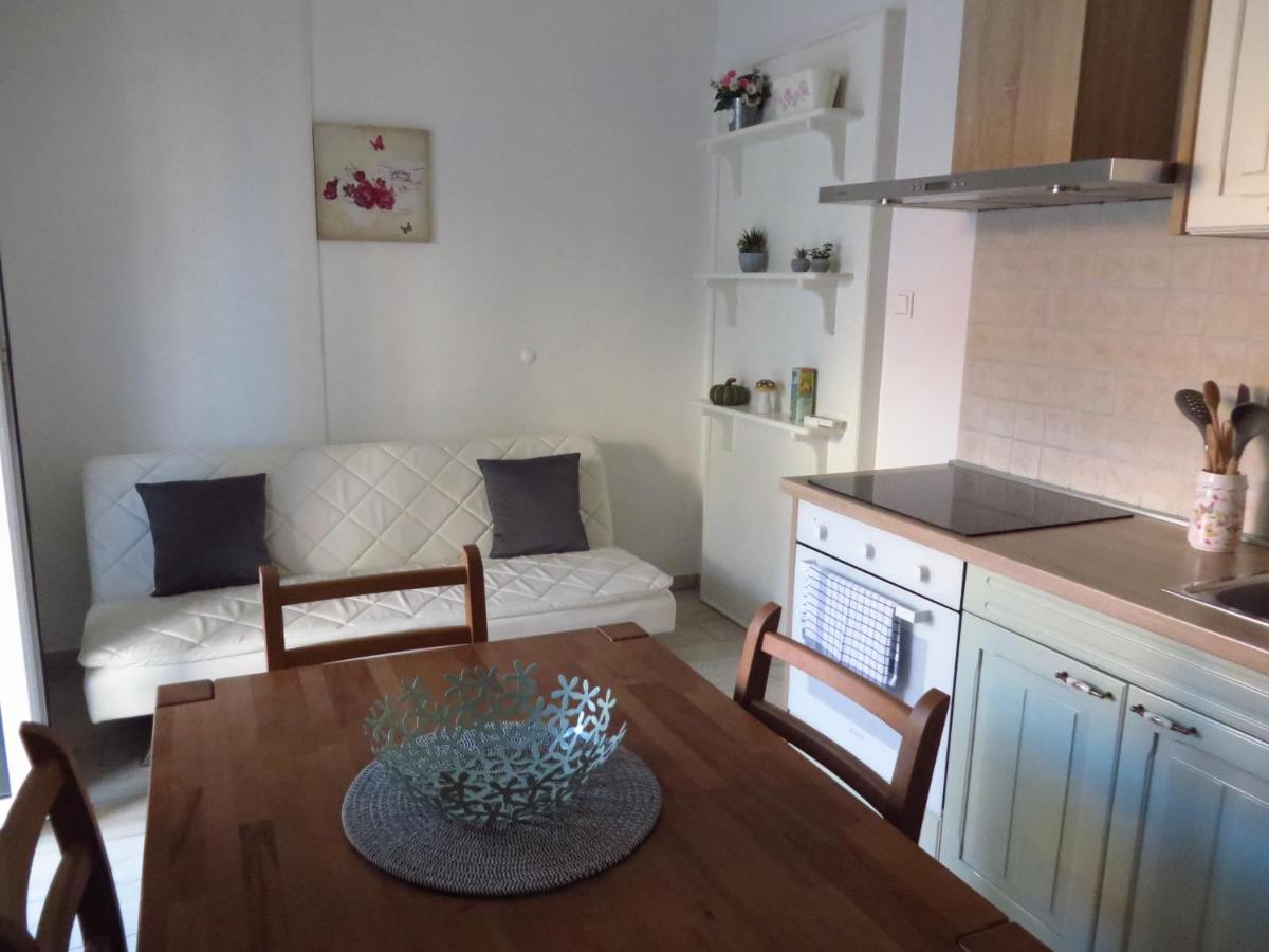 Antonija Apartments With Pool Biograd Na Moru Bagian luar foto