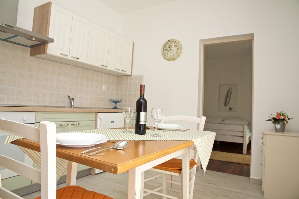 Antonija Apartments With Pool Biograd Na Moru Bagian luar foto
