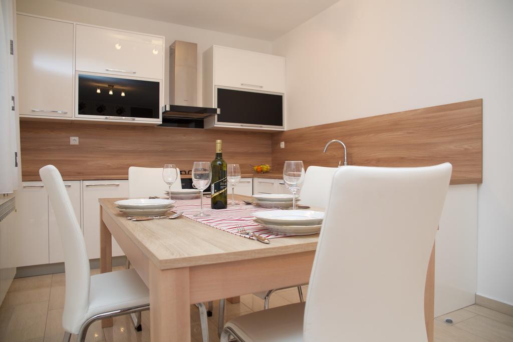 Antonija Apartments With Pool Biograd Na Moru Bagian luar foto