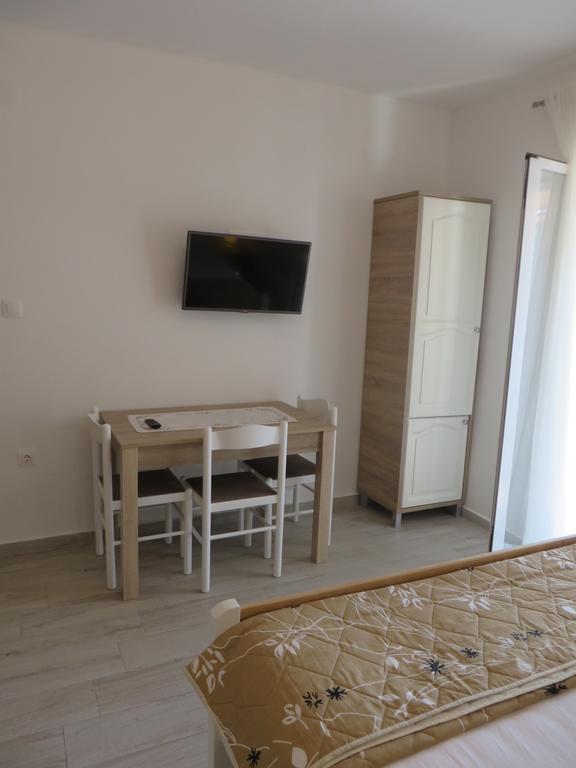Antonija Apartments With Pool Biograd Na Moru Bagian luar foto
