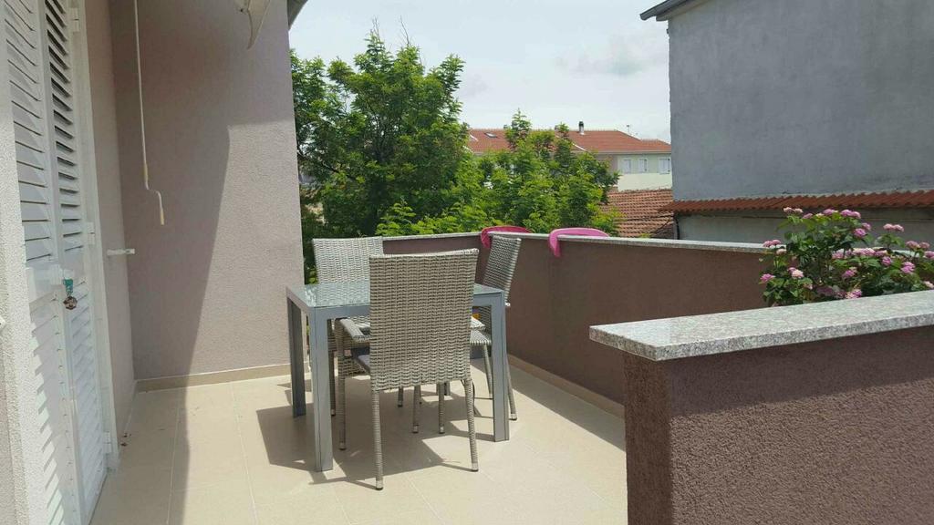 Antonija Apartments With Pool Biograd Na Moru Bagian luar foto